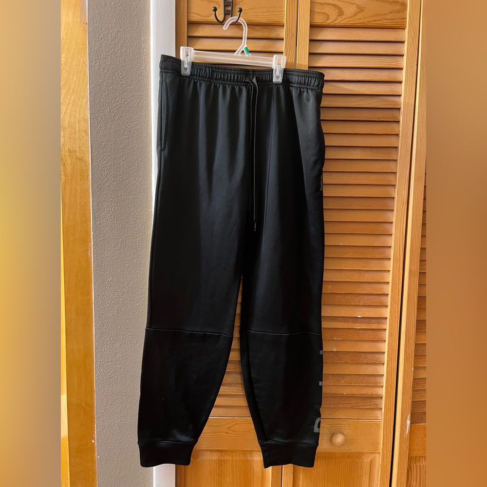 Reebok Men’s Joggers. Size XL